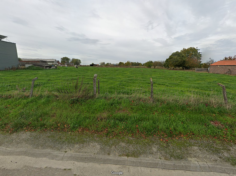 Op zoek naar een BOUWGROND of PROJECTGROND op een aangename locatie in een rustige landelijke omgeving?&lt;br /&gt;
In de Bredestraat tussen nr. 19-25 te Ko